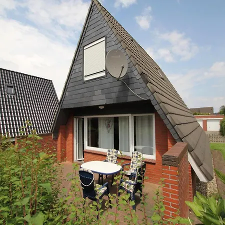 Toms Hutte Mit Terrasse In Dornum
