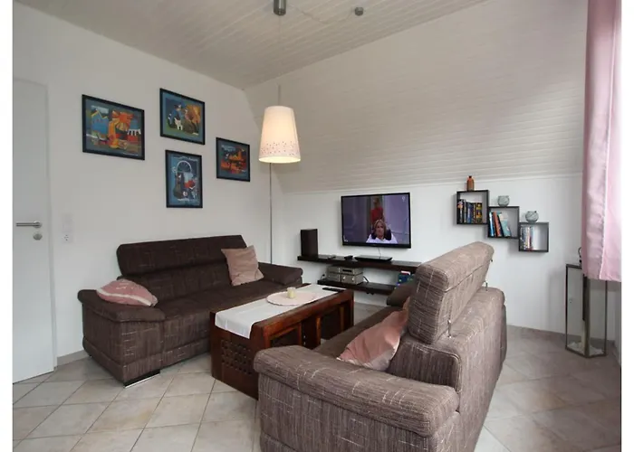 Toms Hutte Mit Terrasse In Dornum Casa de Férias